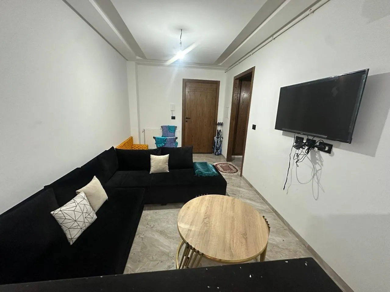 El Wahat Tunis Appartment شقة مفروشة حي الواحات تونس location